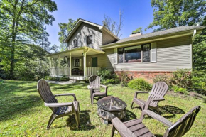 Brevard Retreat about 3 Mi to Downtown!